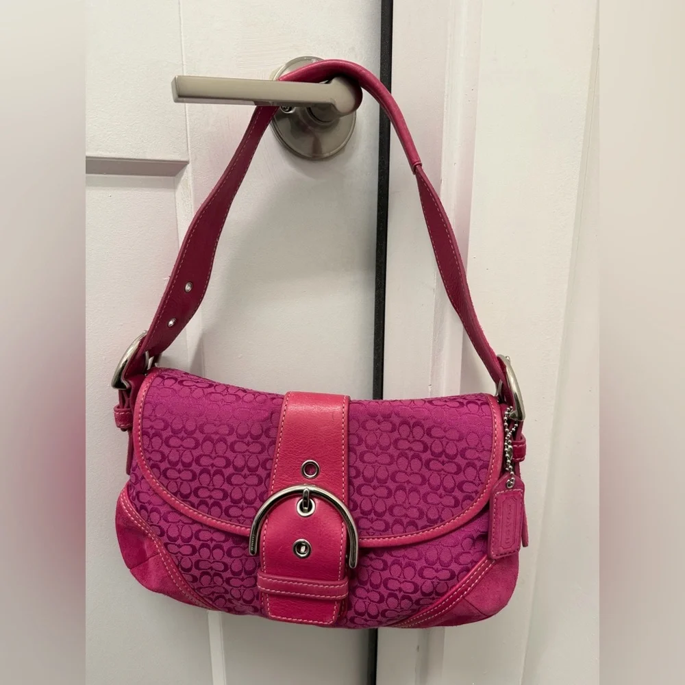 Coach‎ Y2K Fuchsia Pink Small Soho Flap Shoulder Bag 6818 China